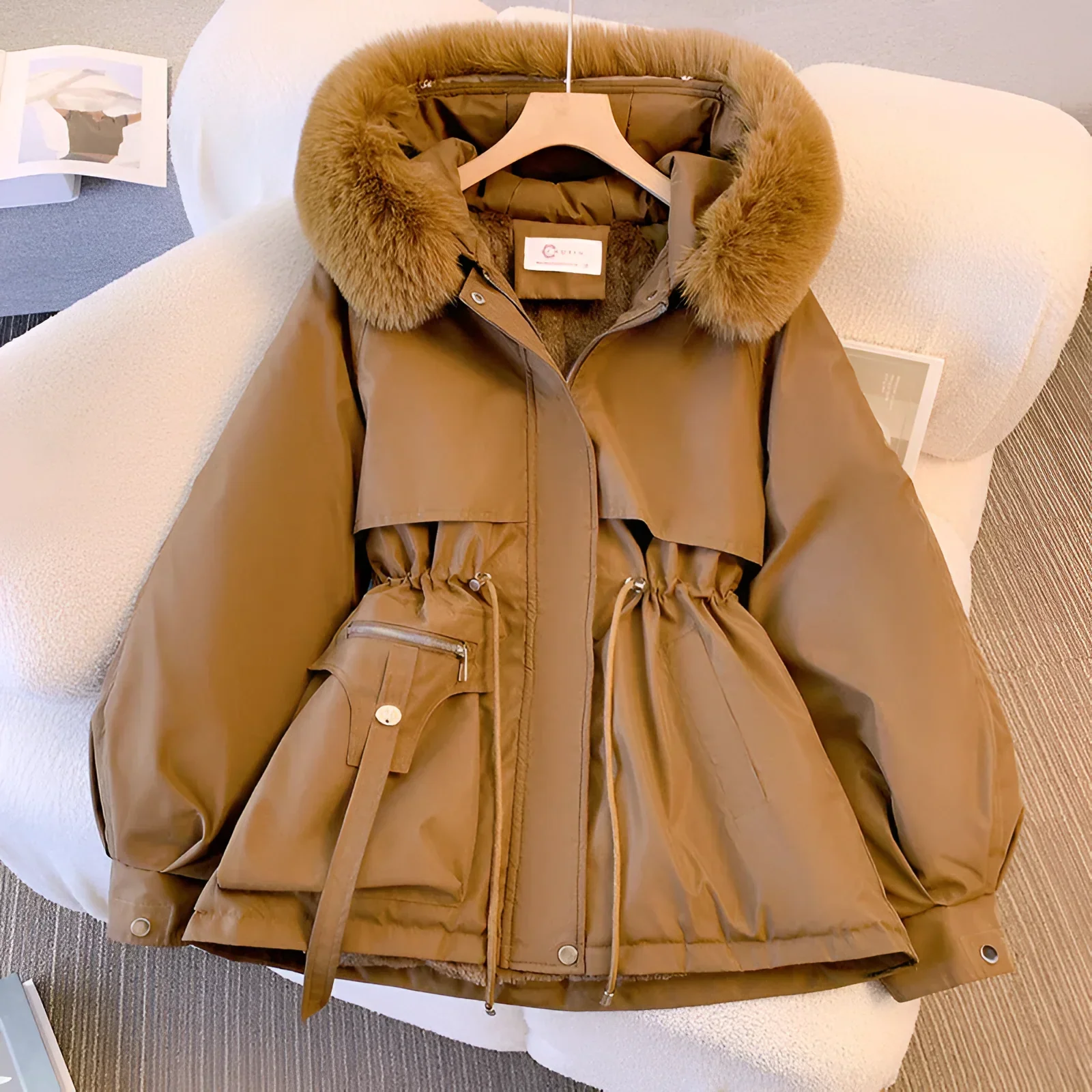 Kassandra™ | Premium winterparka met bontkap – Knus comfort en tijdloze stijl - Image 4